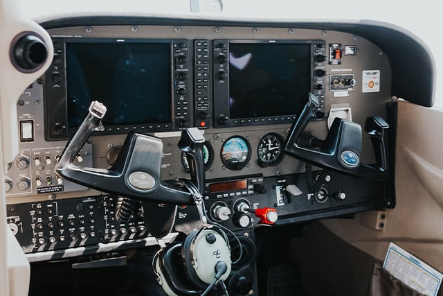 Flight School Plane