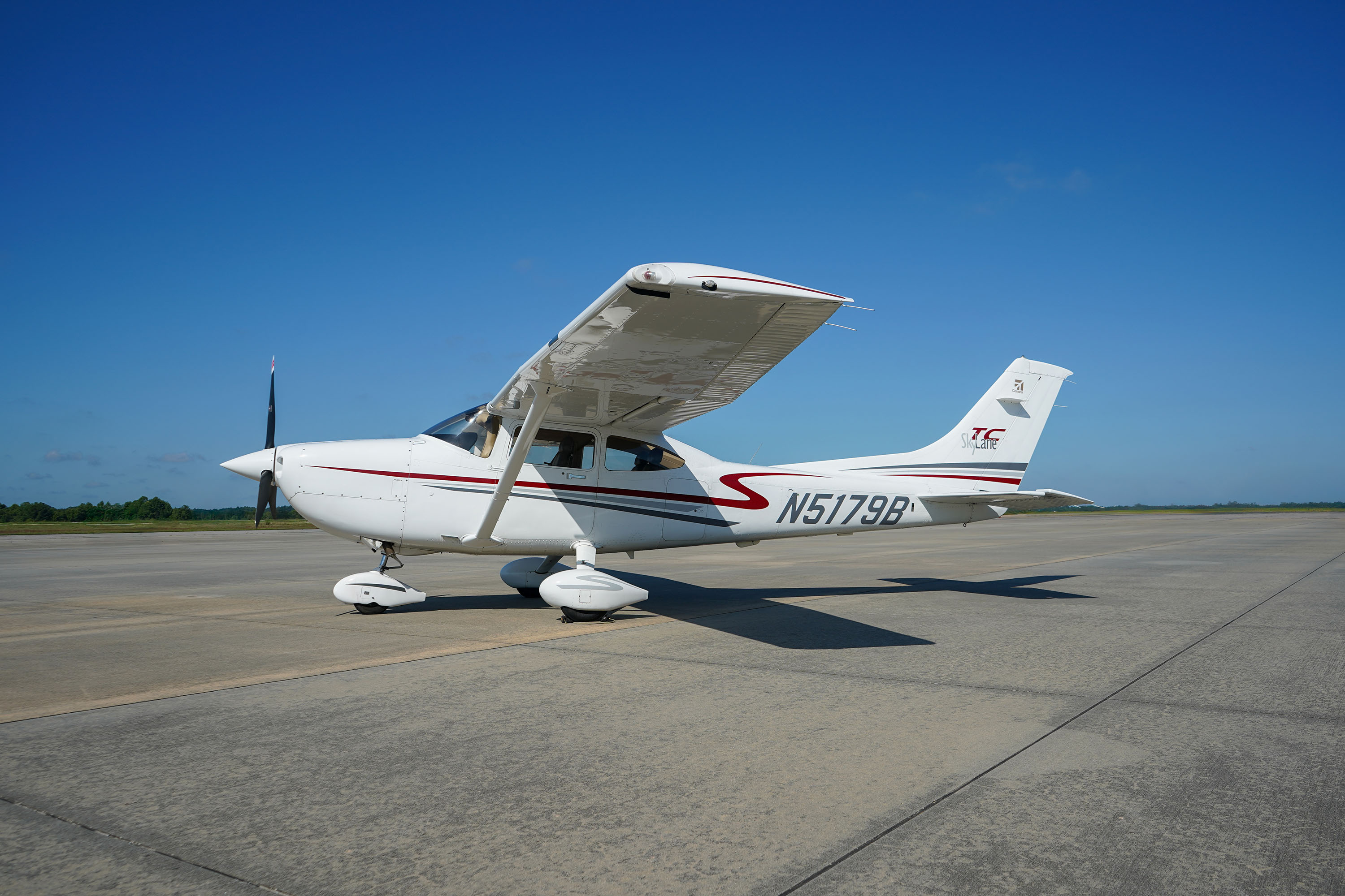 N5179B_EXT1.jpg